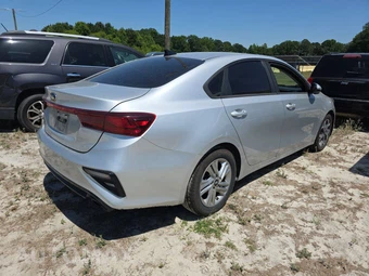 2020 Kia Forte LXS - miniatura 4