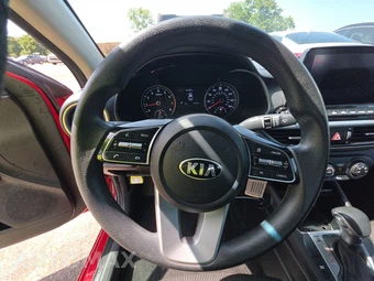 2020 Kia Forte LXS – miniatura 10