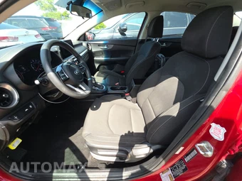 2020 Kia Forte LXS – miniatura 7
