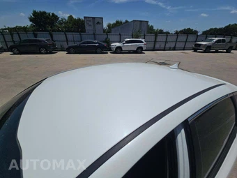 2020 Kia Optima LX – miniatura 9