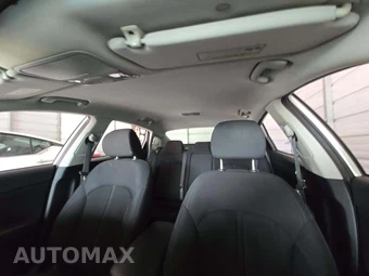 2020 Kia Optima LX – miniatura 11