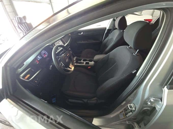 2020 Kia Optima LX – miniatura 6