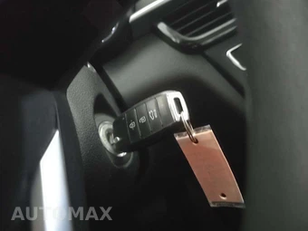 2020 Kia Optima LX – miniatura 8