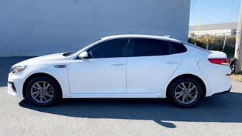 2020 Kia Optima LX - miniatura 13