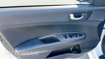 2020 Kia Optima LX - miniatura 25