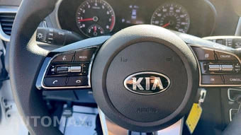 2020 Kia Optima LX - miniatura 32