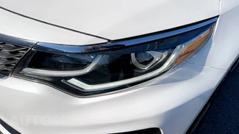 2020 Kia Optima LX - miniatura 8