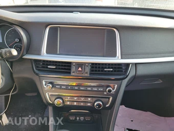 2020 Kia Optima LX – miniatura 11