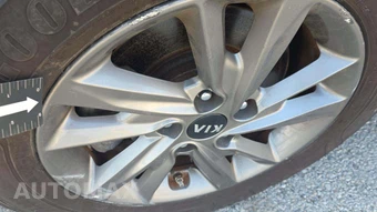 2020 Kia Optima LX – miniatura 23