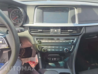 2020 Kia Optima LX - miniatura 7