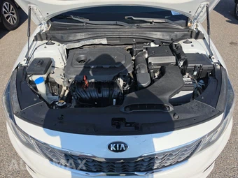 2020 Kia Optima LX – miniatura 15