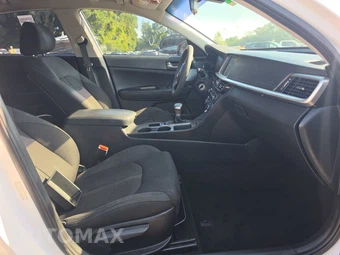 2020 Kia Optima LX – miniatura 8