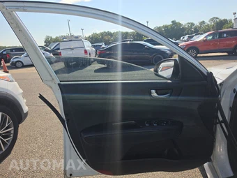 2020 Kia Optima LX – miniatura 9