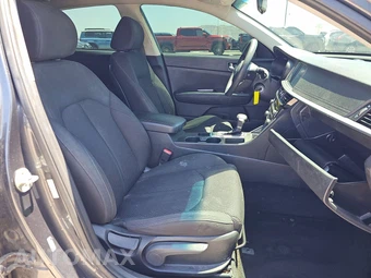 2020 Kia Optima LX – miniatura 8
