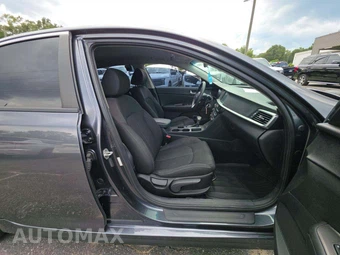 2020 Kia Optima LX - miniatura 18