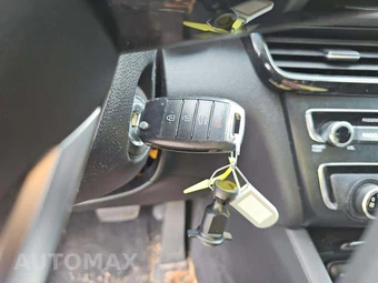 2020 Kia Optima LX - miniatura 8