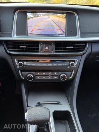 2020 Kia Optima LX - miniatura 18