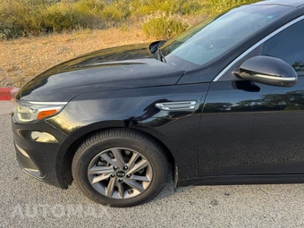 2020 Kia Optima LX - miniatura 3