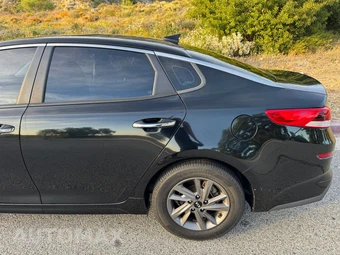 2020 Kia Optima LX - miniatura 5