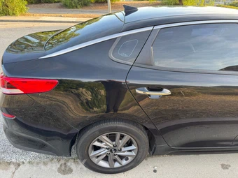 2020 Kia Optima LX - miniatura 8