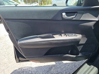 2020 Kia Optima LX – miniatura 9
