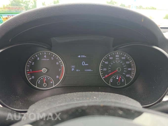 2020 Kia Optima LX – miniatura 9