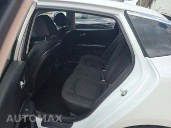 2020 Kia Optima LX – miniatura 13