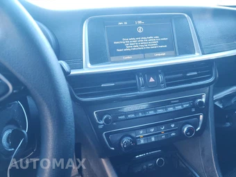 2020 Kia Optima LX – miniatura 11