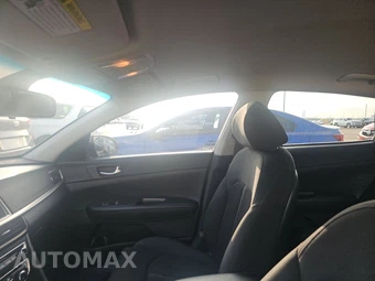 2020 Kia Optima LX – miniatura 17