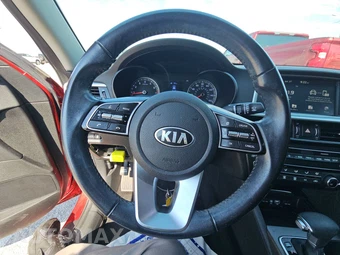 2020 Kia Optima S – miniatura 10