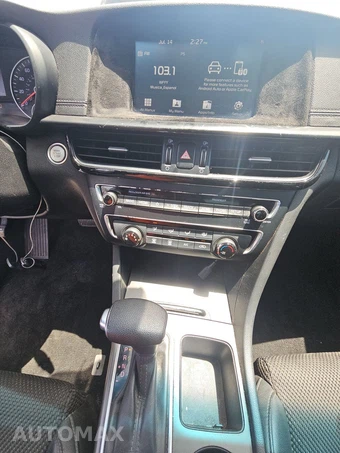 2020 Kia Optima S – miniatura 11