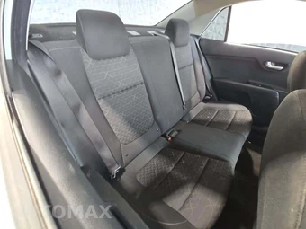 2020 Kia Rio LX Sedan – miniatura 16