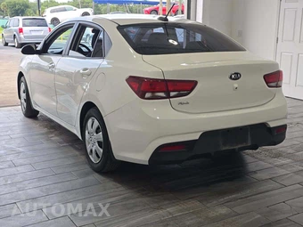 2020 Kia Rio LX Sedan – miniatura 2
