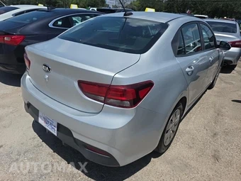 2020 Kia Rio LX Sedan – miniatura 4