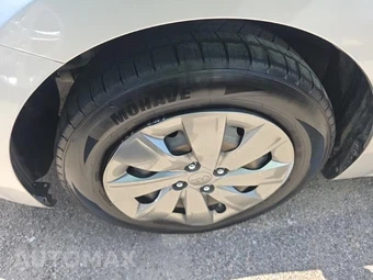 2020 Kia Rio LX Sedan – miniatura 8
