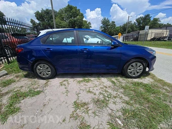 2020 Kia Rio S Sedan – miniatura 4