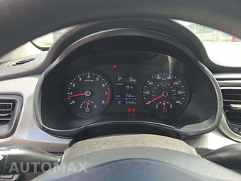 2020 Kia Rio S Sedan – miniatura 9
