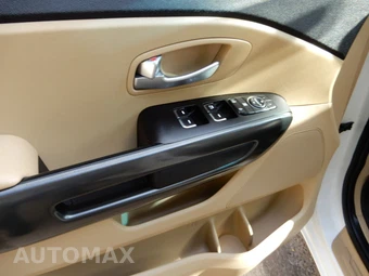 2020 Kia Sedona EX 120.5" WB - miniatura 18