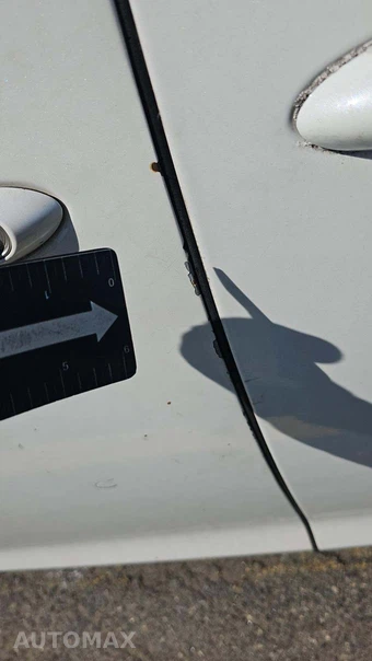 2020 Kia Sedona L 120.5" WB – miniatura 24