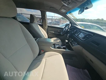 2020 Kia Sedona LX 120.5" WB - miniatura 8