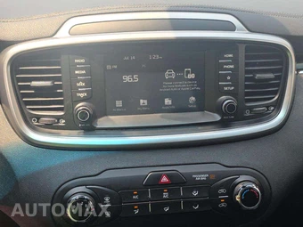 2020 Kia Sorento LX – miniatura 9