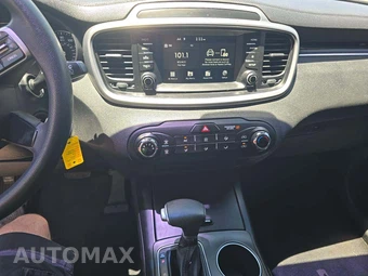 2020 Kia Sorento LX V6 - miniatura 10