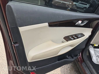 2020 Kia Sorento S V6 – miniatura 9