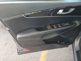 2020 Kia Sorento S V6 – miniatura 9