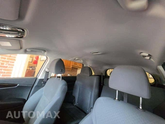2020 Kia Sorento S V6 - miniatura 11
