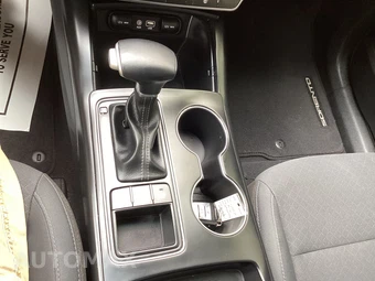 2020 Kia Sorento S V6 - miniatura 31