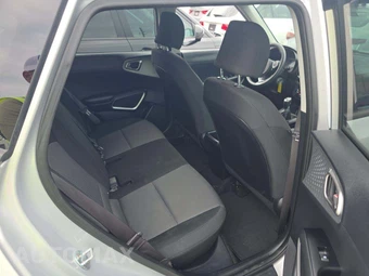 2020 Kia Soul LX - miniatura 16