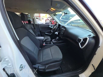2020 Kia Soul LX – miniatura 8