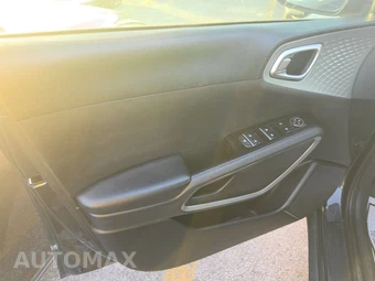 2020 Kia Soul LX - miniatura 9