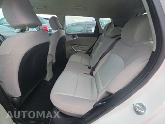 2020 Kia Soul LX - miniatura 13